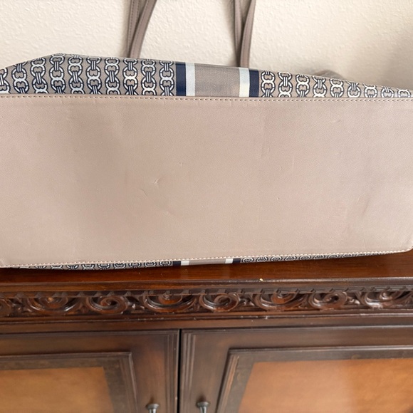 Tory Burch Gemini Link tote - Picture 8 of 8